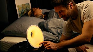 Световой будильник Philips SmartSleep Sleep & Wake-up Light HF3650
